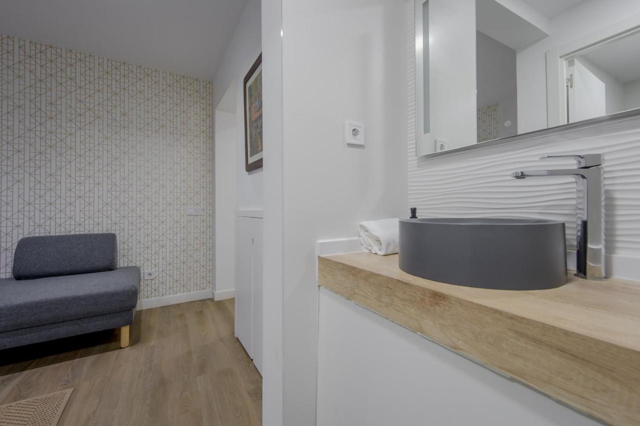 Nuevo Piso Para 7 En El Corazon Del Rastro/Madrid Luaran gambar